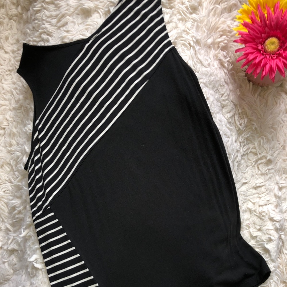 Calvin Klein V-neck Sleeveless